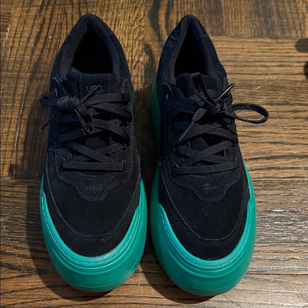 Black and Green women’s Sneakers